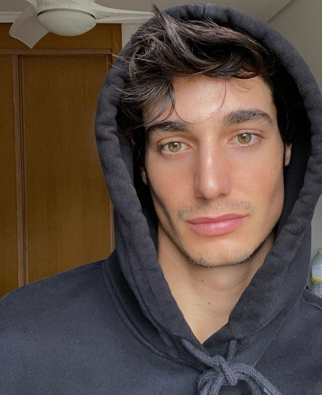 Cherche un complice pour aventures nantaises Julien - rencontre-Gay-Nantes