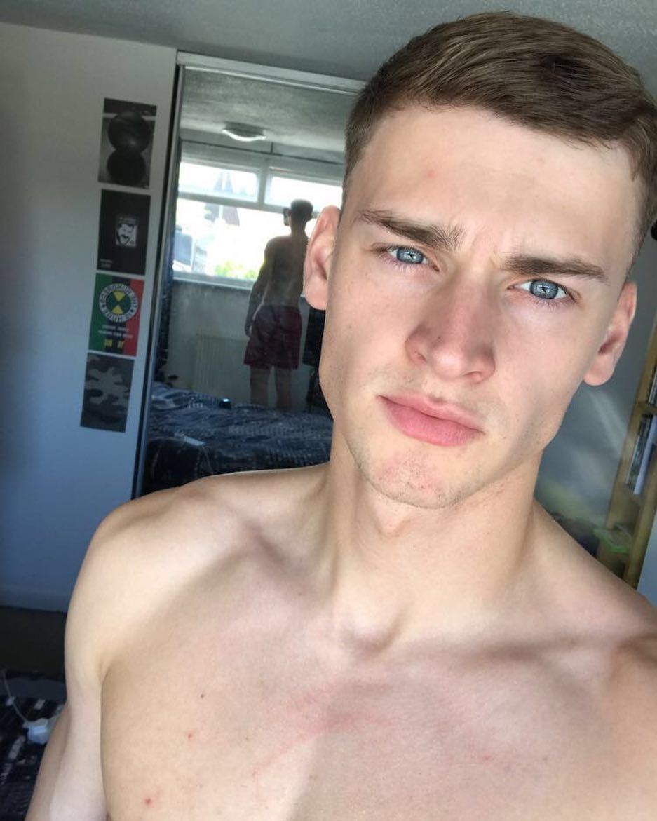 Aventure authentique à Toulouse Julien - rencontre-Gay-Toulouse