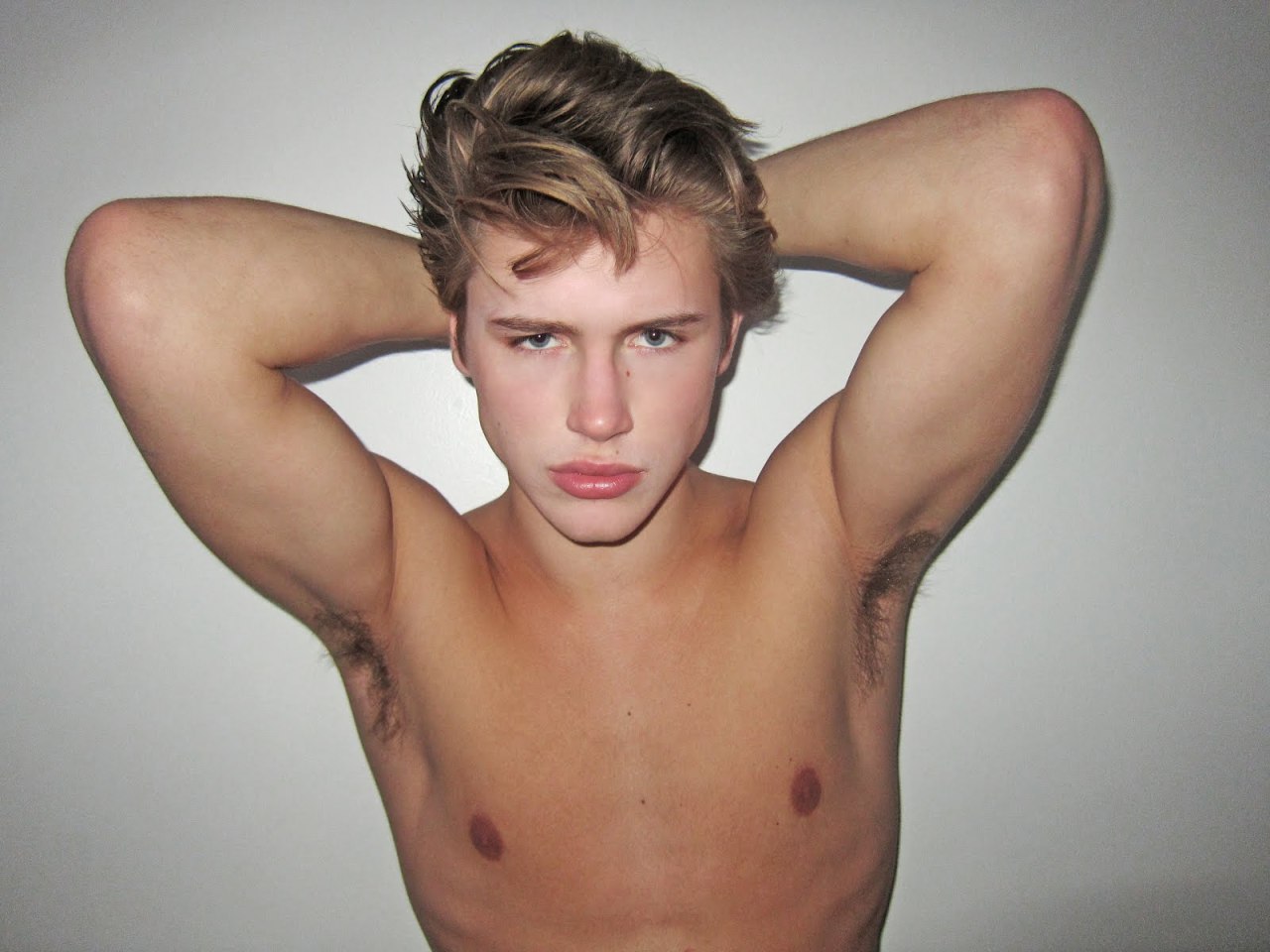 Rencontre spontanée ce soir à Amiens Simon - rencontre-Gay-Amiens