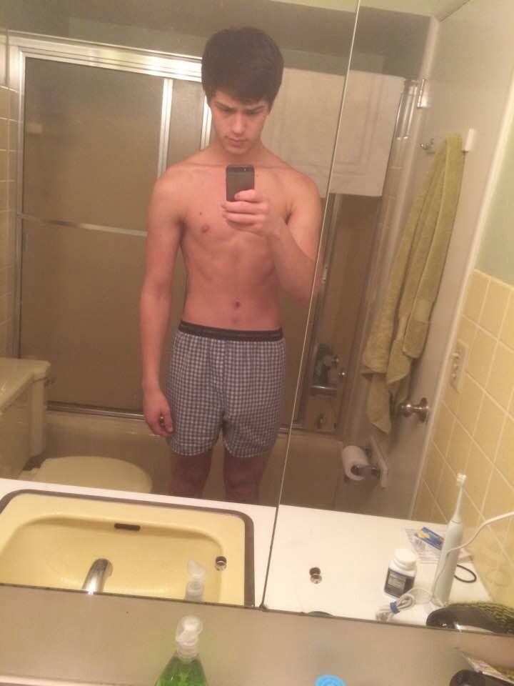 Mec relax d’Agen 21 ans cherche plan cul gay torride au téléphone dès ce soir Bastien - rencontre-Gay-Agen