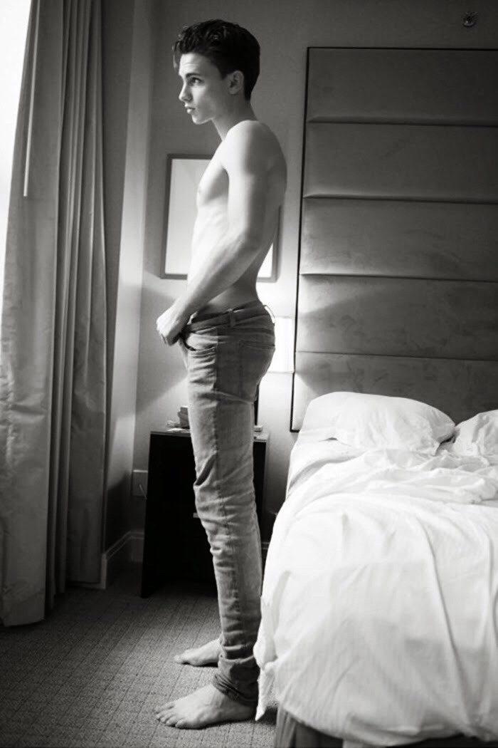 Appelle-moi pour une rencontre sexy interdite Geoffrey - rencontre-Gay-Limoges