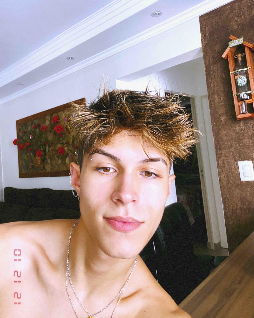 Chaleur discrète, envie brûlante – on bascule ? Raphaël - rencontre-Gay-Saint-Pierre-des-Corps