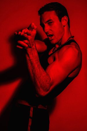 Besoin d’un peu de chaleur Esteban - rencontre-Gay-Reims