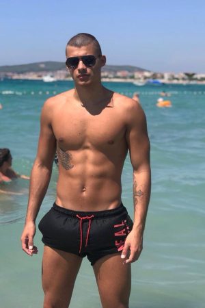 Pedro, 27 ans. Tout sauf l’ennui ! Pedro - rencontre-Gay-Saint-Étienne