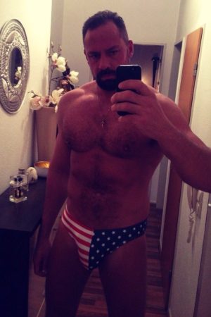 Clément - rencontre-Gay-Créteil