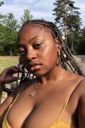 Léa - rencontre-Milf-Boulogne-Billancourt