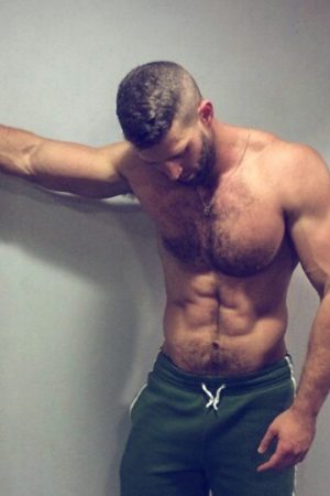 Cherche un complice pour bronzer à poil Yassine - rencontre-Arabe-Aubervilliers