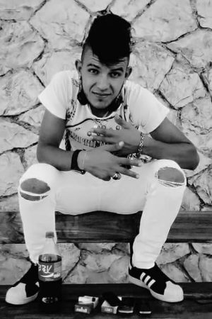 Fini Tinder, bonjour liberté Yanis - rencontre-Gay-Orléans