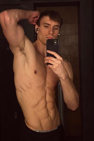 Soirée en solo à Sarcelles, ça vous dit ? Alexandre - rencontre-Gay-Sarcelles