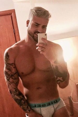 Sandro - rencontre-Daddy-Nantes